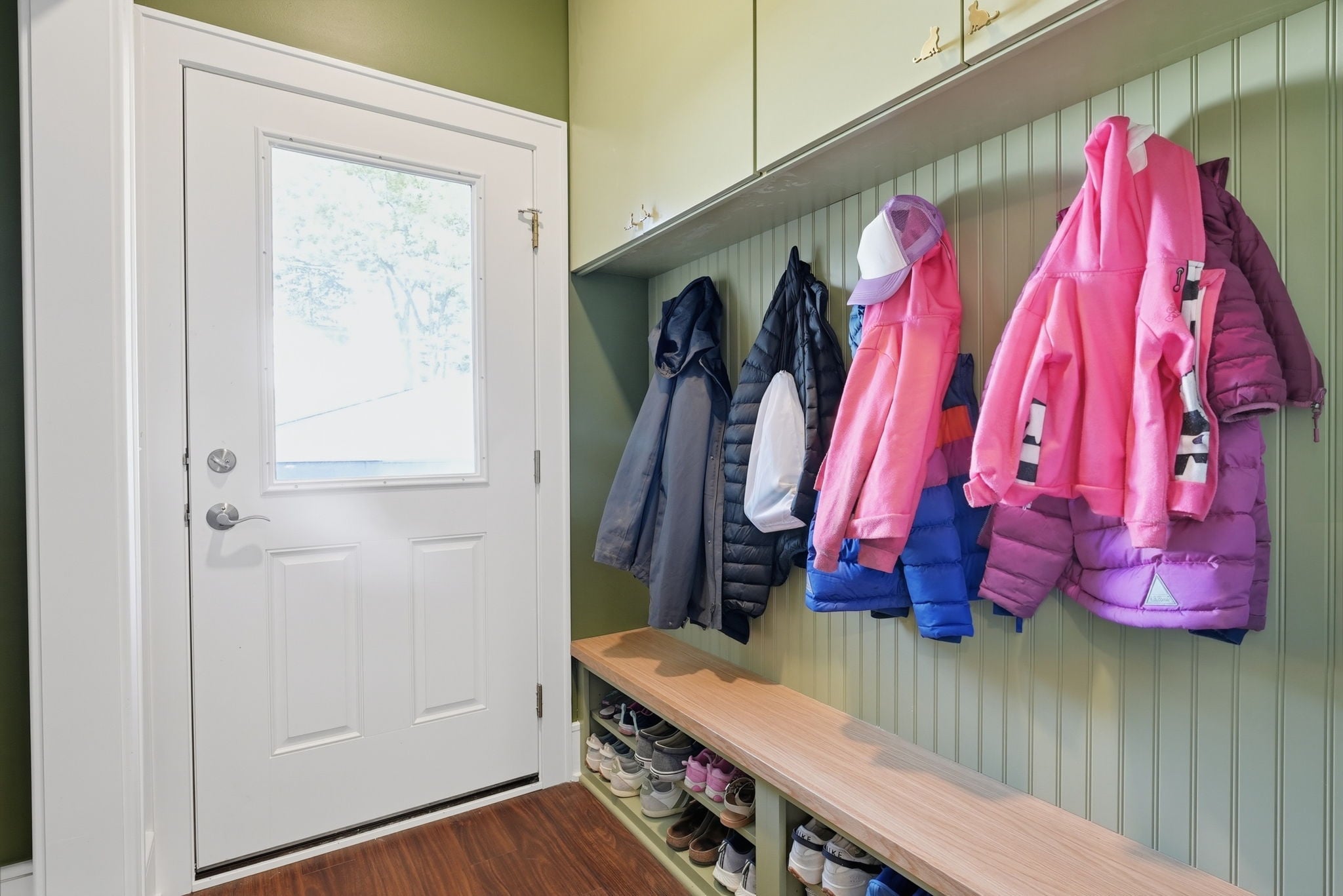 mudroom-remodel-grandview-after-jsbrownco-25024